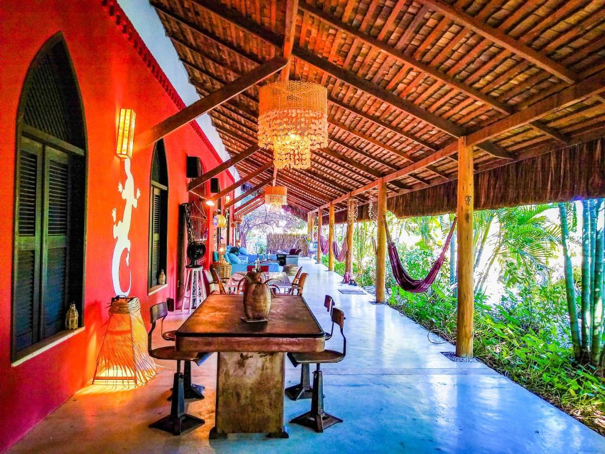 Castelo Vendom Ecolodge Parajuru Eksteriør bilde
